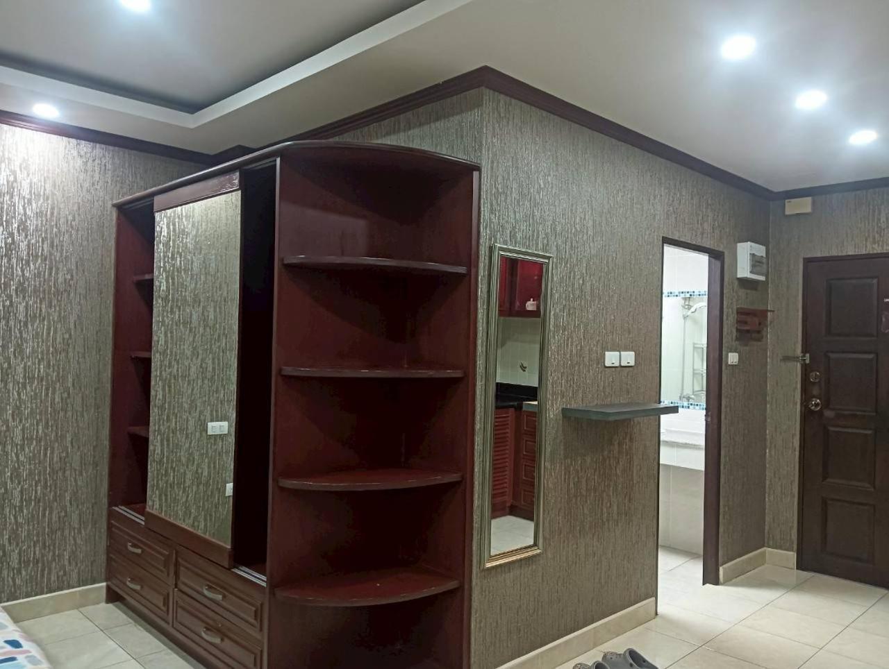 View Talay 6 Pattaya Beach By Anatolia Condo Suite Exterior photo